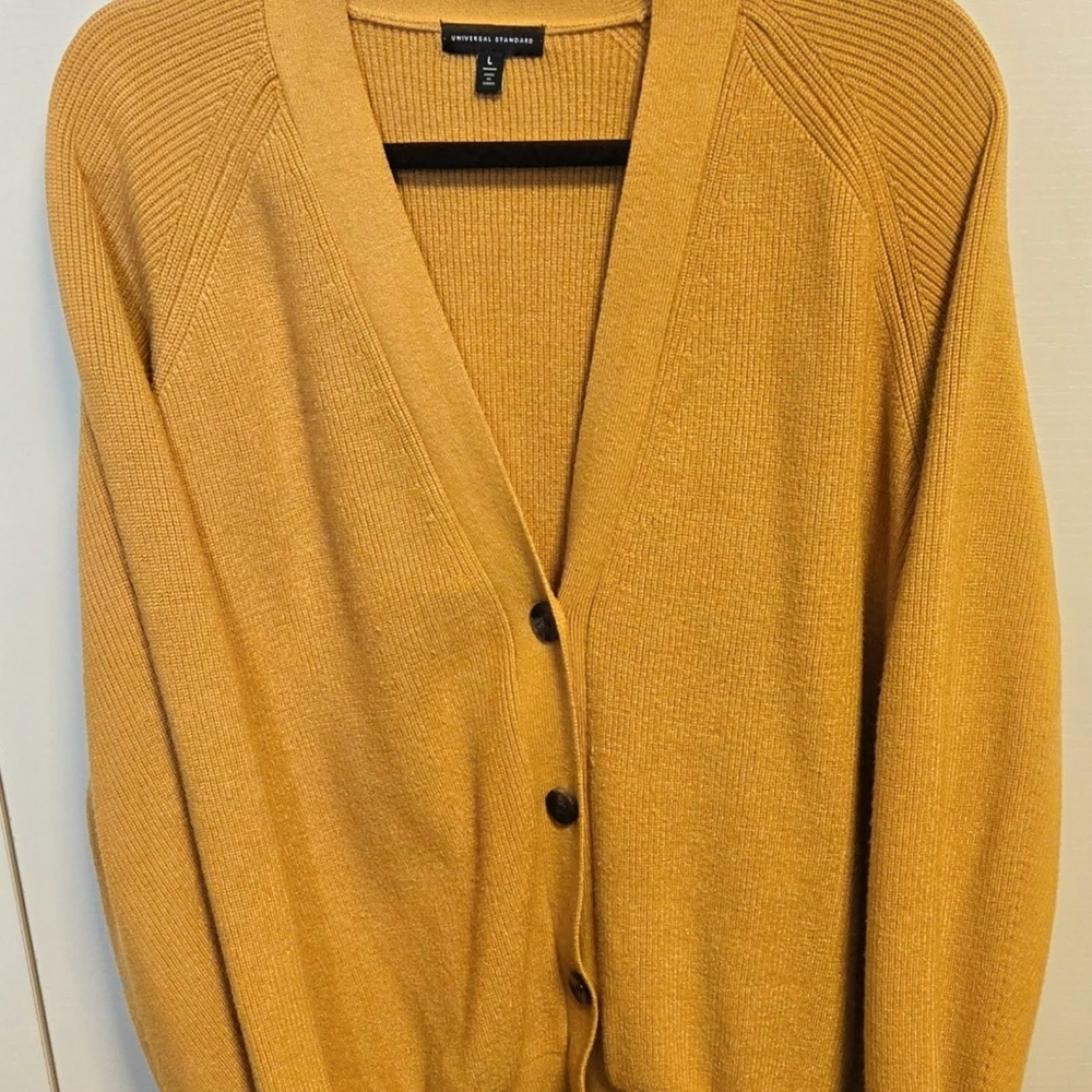Large Universal Standard Yellow V-neck Cardigan